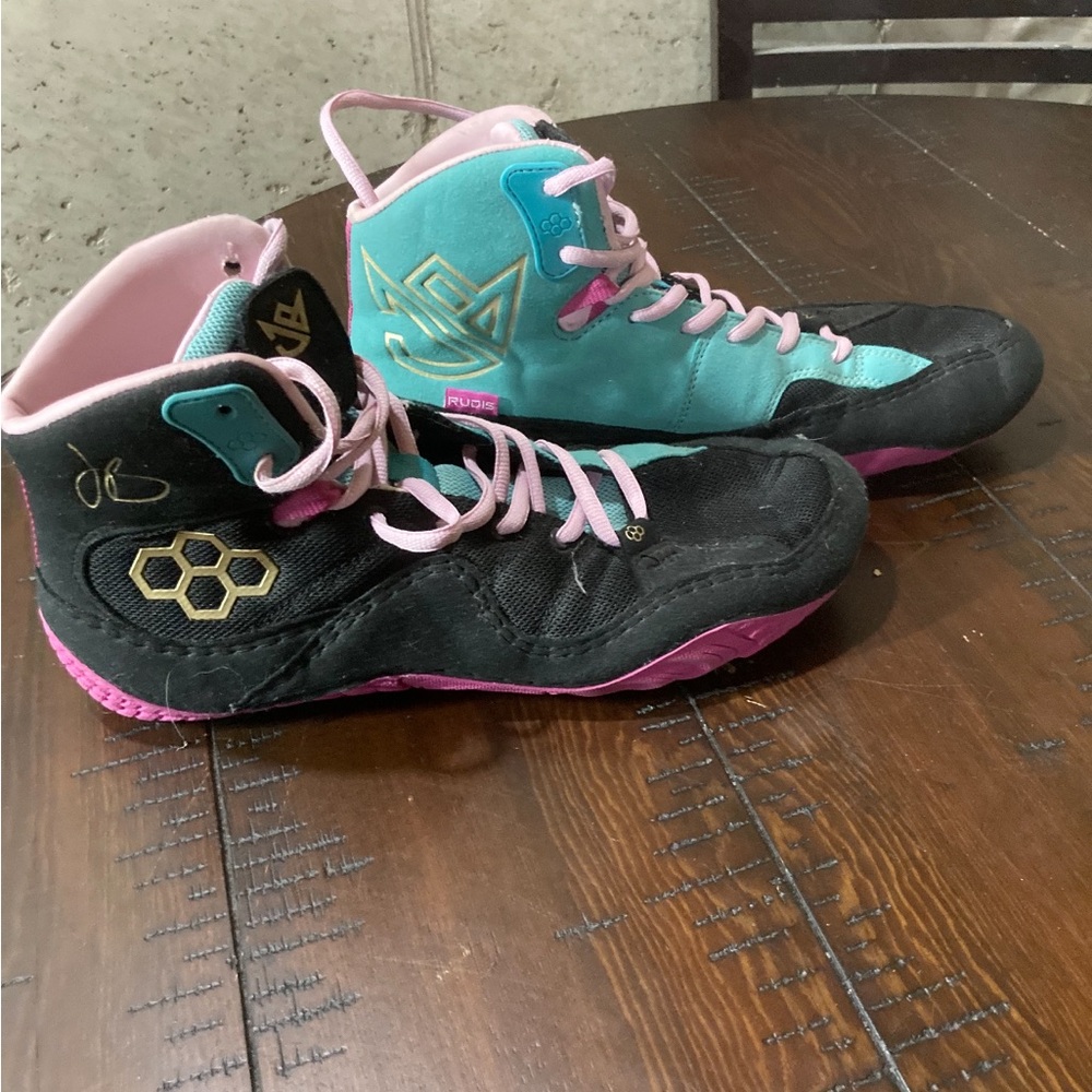 Men's Athletic High-Top Sneakers - Black, Pink, and Teal Wresting Shoes